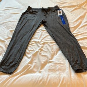 Skechers joggers. Gray size large. NWT